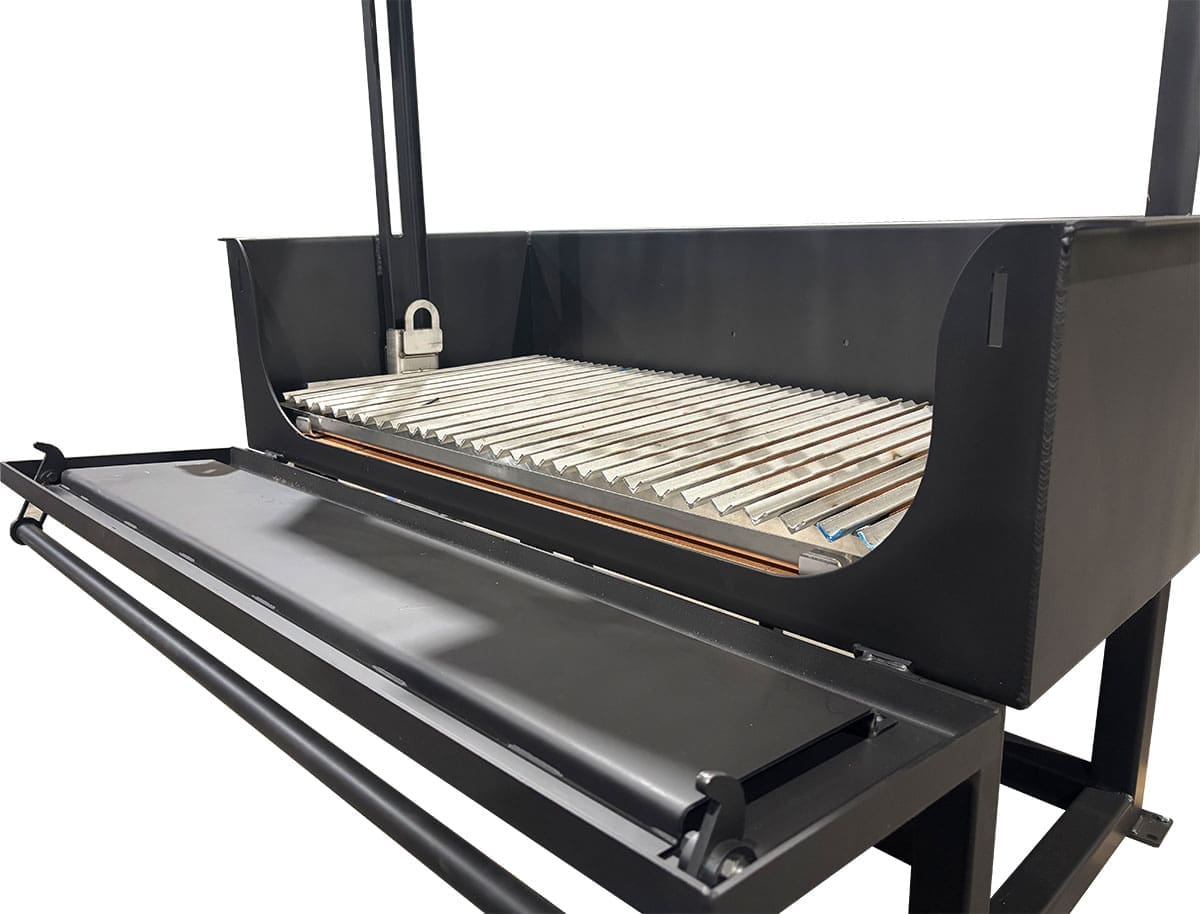 Santa Maria Grill Door with heat deflector