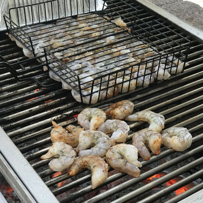 Cooking shrimp on a rod grate